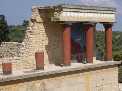 Quel est le principal palais témoin de cette civilisation disparue mais retrouvé par l'archéologue anglais Evans en 1900 ?