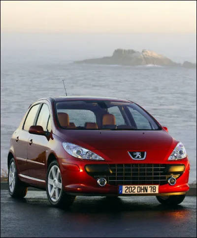 À vol d'oiseau, quelle est la distance de Marseille Calvi ?