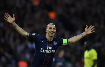 Dans quel club évoluait Zlata Ibrahimovic avant de rejoindre le PSG ?