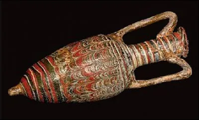 Quel est ce r&eacute;cipient utilis&eacute; dans l'Antiquit&eacute; pour les transports du vin, de l'huile, de la bi&egrave;re et des sauces ?