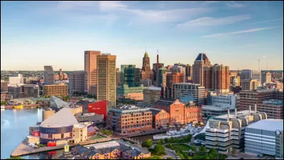 De quel Etat Baltimore est-elle, avec 620 000 habitants, la plus grande ville ?