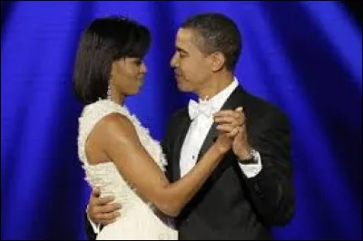 Quelle classe ! Mais quel danseur cet Obama ! Qui est son épouse ?