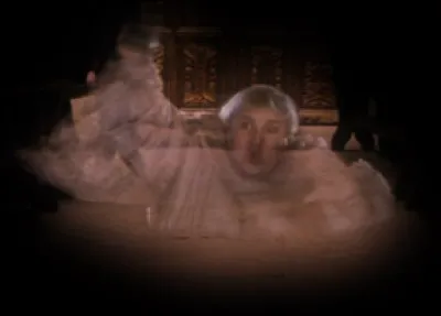 Comment s'appelle le fantôme de Poufsouffle ?