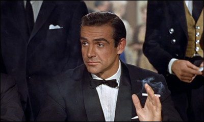 Quel est le premier film dans lequel Sean Connery est "James Bond" ?