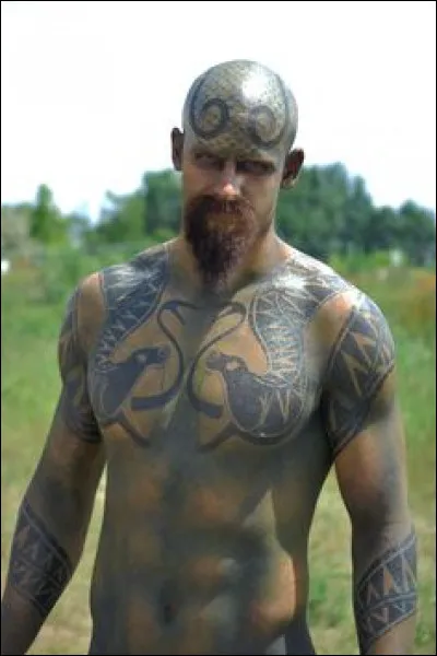 Tribu du nord de l'actuelle Écosse, guerriers réputés pour leur ardeur au combat, impressionnant durablement les Romains au second siècle de notre ère. Qui sont-ils ?