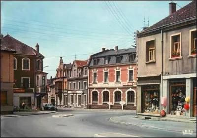 ''L'Hôpital'' est une commune française de Lorraine, située dans le département de la Moselle, en région Grand Est. Donc, quel est le numéro du département ?