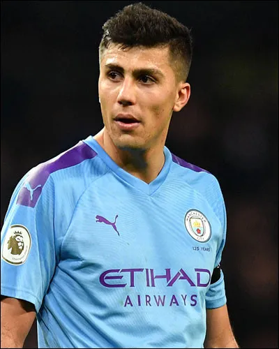 Qui est ce footballeur ?