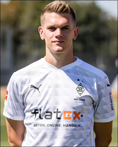 Qui est ce footballeur ?