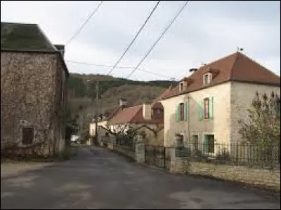 Village occitan dans les Causses du Quercy, Lanzac se situe dans le d&eacute;partement ...