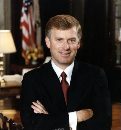 Il a été vice-président de George H. W. Bush entre 1989 et 1993. Il rejoint ensuite un cabinet juridique, puis se présente à l'investiture républicaine pour la présidentielle de 2000 ; il se désiste en faveur de George W. Bush.