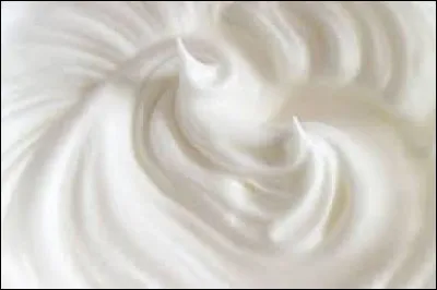 Quand tu as des blancs en neige, il y a quelque chose que tu ne dois pas faire comme d'habitude. Qu'est-ce que c'est ?