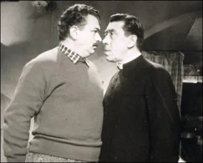 Qui a écrit le roman "Le Petit Monde de Don Camillo" ?