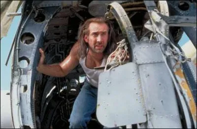 L'avion dans lequel il prend place contient les criminels emprisonns les plus endurcis du pays. Pourquoi notre hros s'y retrouve lui aussi ?