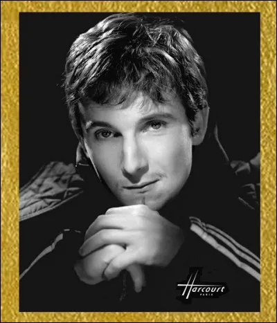 Acteur et écrivain, Lorànt Deutsch est de par son père d'origine...