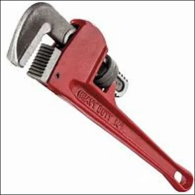 Quel est cet outil de prédilection des plombiers qui permet de serrer des tubes grâce à ses mâchoires crantées ?