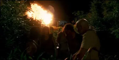 À la Flamme, quel est le code secret de l'ordinateur pouvant être utilisé en cas d'intrusion d'un ennemi ?