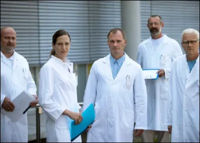 Quelle est l'instance française chargée d'apporter une aide à la décision au ministre de la Santé en réalisant des rapports sur la santé et en formulant des recommandations ?