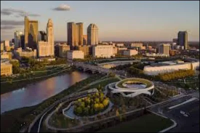 C'est le nom de la 2e ville de Géorgie avec plus de 200 000 habitants ; c'est aussi celui de la grande ville capitale de l'Ohio (photo) :