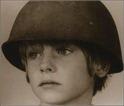 Qui a écrit, composé et interprêté "Né en 17 à Leidenstadt" ?