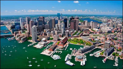 De quel Etat Boston est-elle la capitale ?