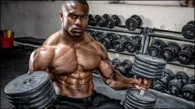 Je fais de la musculation en salle depuis que j'ai 17 ans.