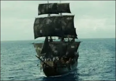 Dans quelle saga cinématographique peut-on voir le Black Pearl ?
