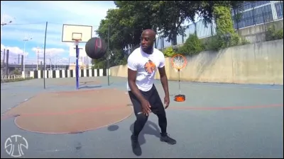 Qui est champion de France de freestyle et est cr&eacute;ateur de la team S3 (streetstylesociety) ?