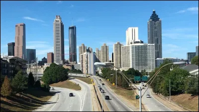 De quel Etat Atlanta est-elle la capitale ainsi que la plus grande ville ?