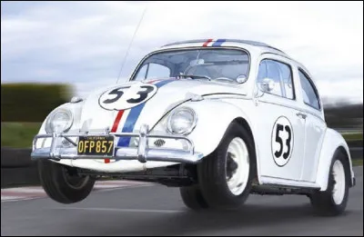 La bête à bon Dieu est le surnom de la coccinelle, mais c'est également une automobile. Quel est le nom de la coccinelle dans le film ''Un amour de Coccinelle'' ?