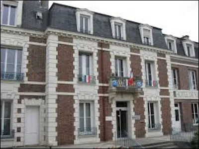 Nous sommes en Île-de-France, à Avon. Ville de l'agglomération Bellifontaine, elle se trouve dans le département ...