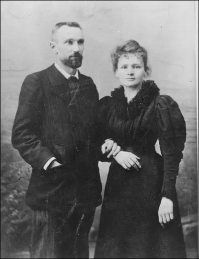 Grande ou petite &agrave; Versailles, c'est l'...