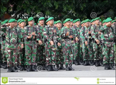 Les additions y font des sommes et peuvent s'y multiplier, c'est le...