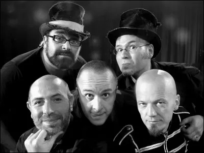 À quel groupe revient l'album "le Fou et la Balance" ?