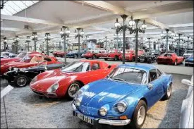 Dans quelle ville se trouve la Cité de l'automobile ?