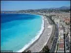 O� se situe cette c�l�bre avenue longeant la Baie des Anges ?