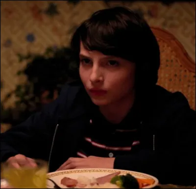 Comment s'appelle sa grande sur ?