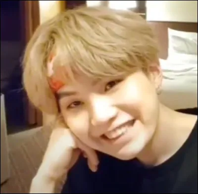 Qui adore montrer ses abdos ?