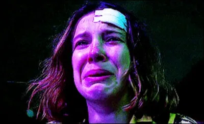 Quelle personne importante pour elle a-t-elle perdue dans le dernier épisode de la saison 3 ?