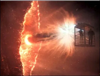 Quelle partie de son corps saigne quand elle utilise ses pouvoirs ?