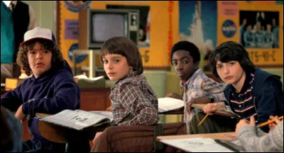 Qui est la nouvelle de la classe des garçons dans la saison 2 ?