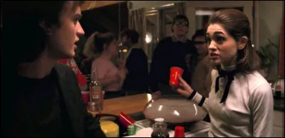 Quand Nancy et Steve vont à la fête de Tina, que dit Nancy à Steve quand elle a trop bu ?