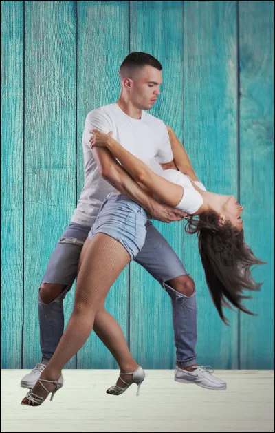 Il y a un mouvement caractéristique que l'on peut voir en bachata. Il s'agit...