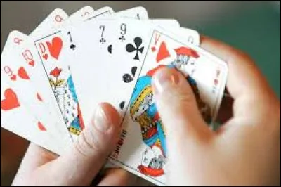 A la belote, hors atout, quelle est la valeur du "9" ?