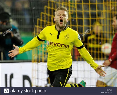 Qui est ce joueur de foot ?