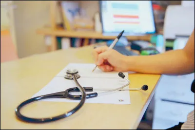 Qui n'a pas r&ecirc;v&eacute; de jouer au Docteur House ? Et si ce r&ecirc;ve devenait r&eacute;alit&eacute; avec des &eacute;tudes de...