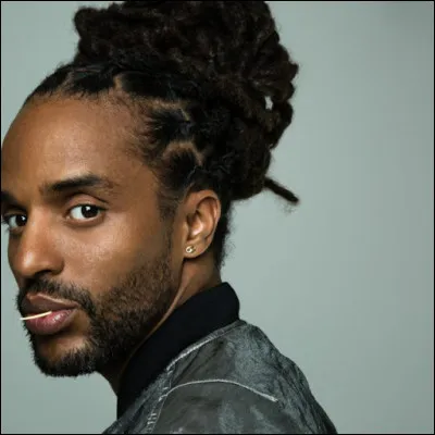 Comme le rappeur précédent, j'ai fait partie d'un trio, mais moi, j'étais peut-être le plus exposé des trois. Le trio se dissout tous les 2 jours par ma faute, selon les dires de mes deux comparses. Qui suis-je ?