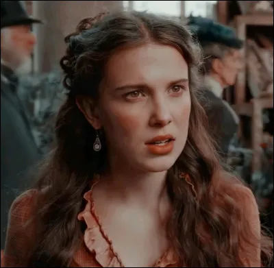 Quelle rôle a-t-elle joué dans « Enola Holmes », en 2020 ?