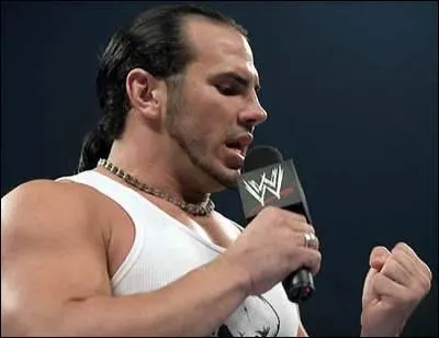 De quelle couleur sont ses yeux ?