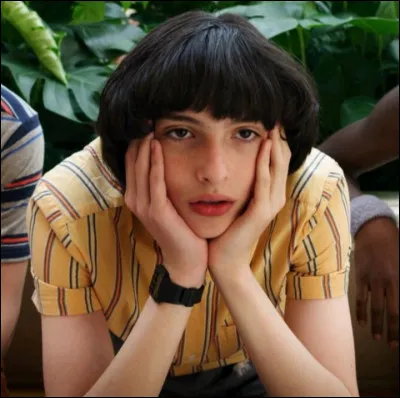 Dans la saison 3, que voulait-il acheter à Onze mais qui était trop cher pour lui ?