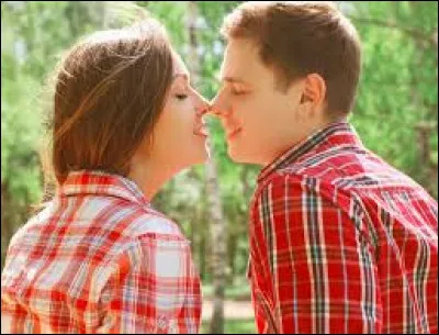 Aïe, ta BFF aime le même garçon que toi. Que fais-tu ?